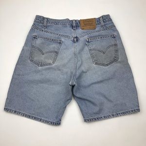 Vintage Levi’s 550 Relaxed Fit Shorts